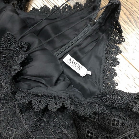 HP🥳|| AMUR || Valentina Midi Dress - Picture 3 of 4